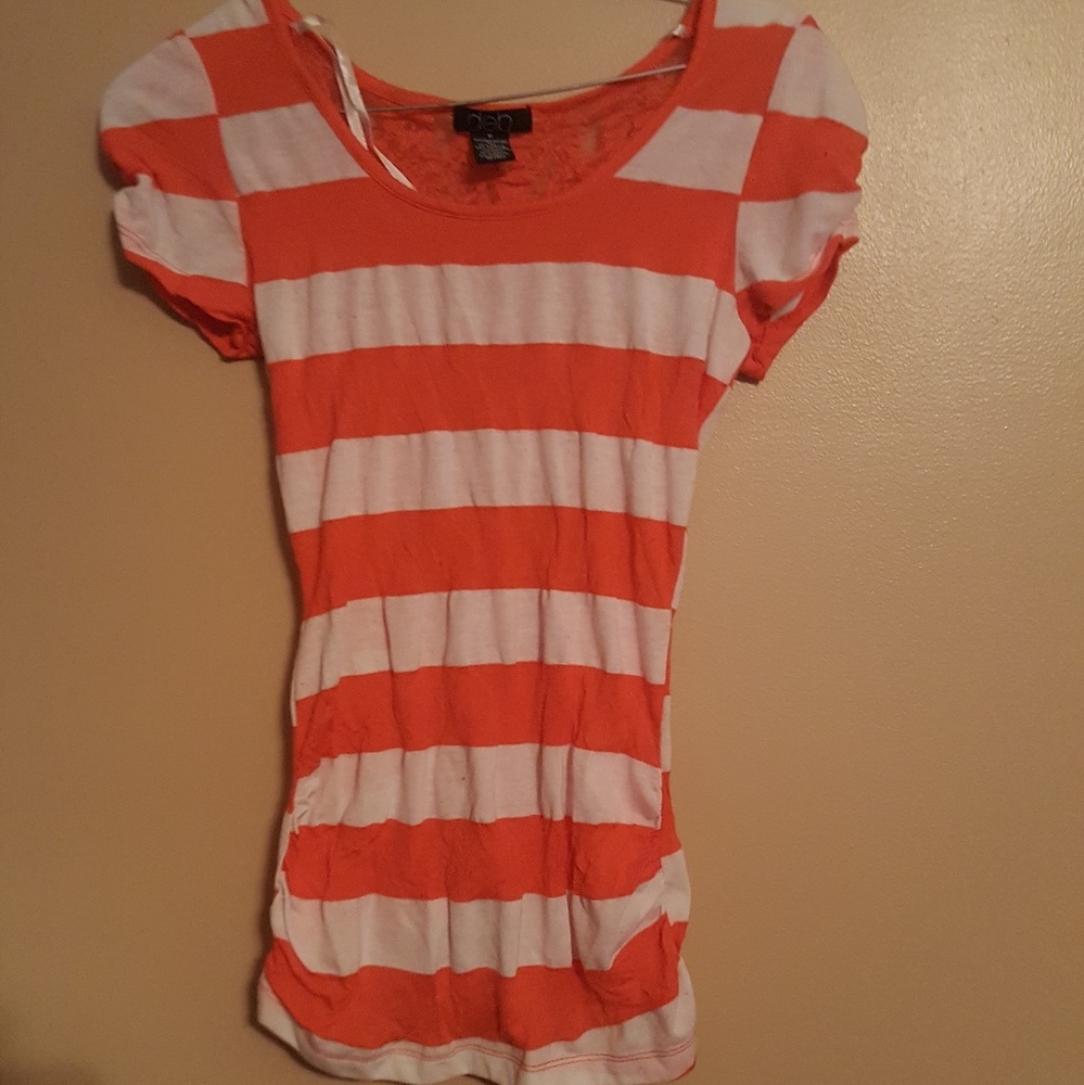 The deb short sleeve tee